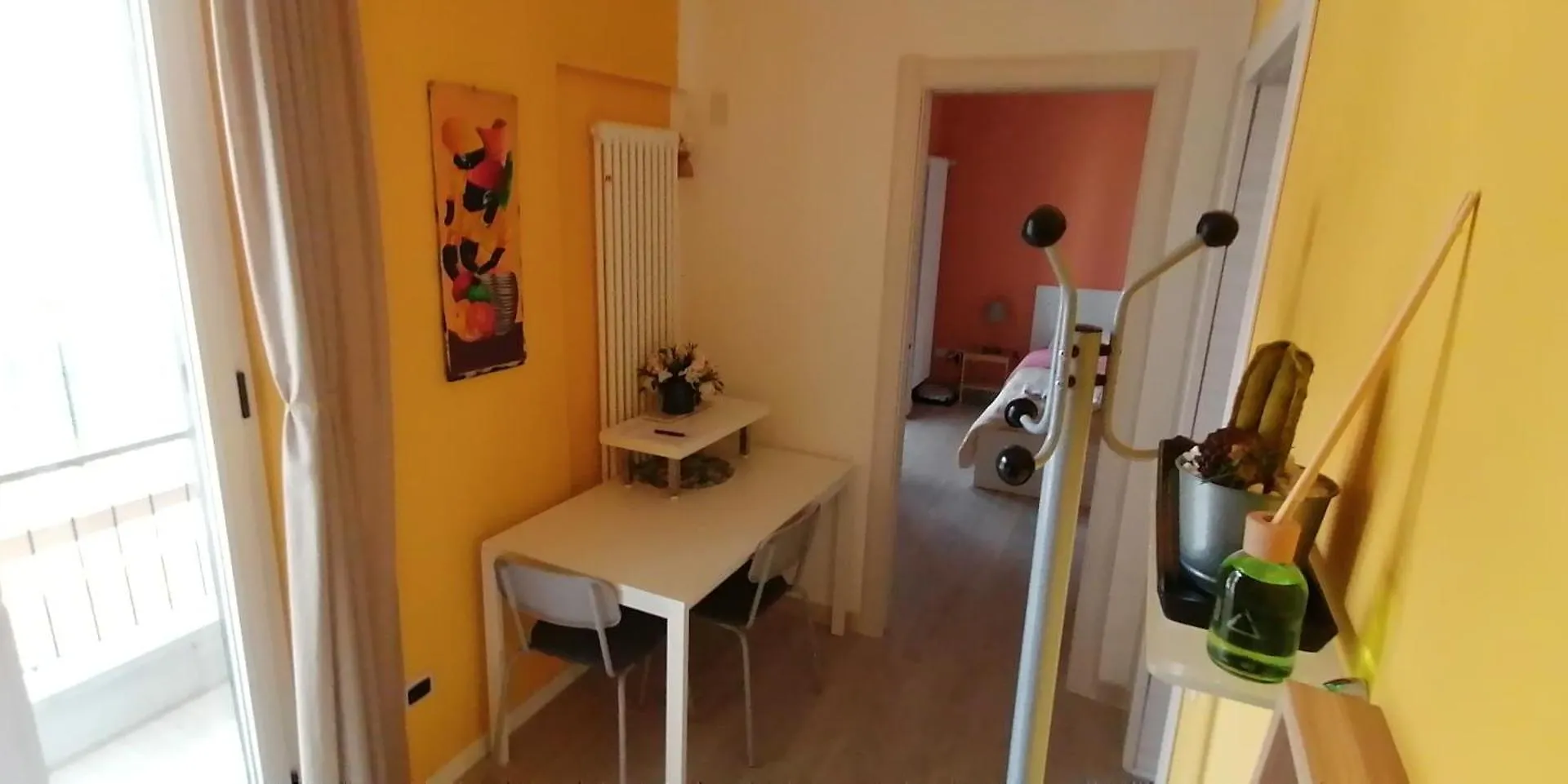 B8 Parma Apartment